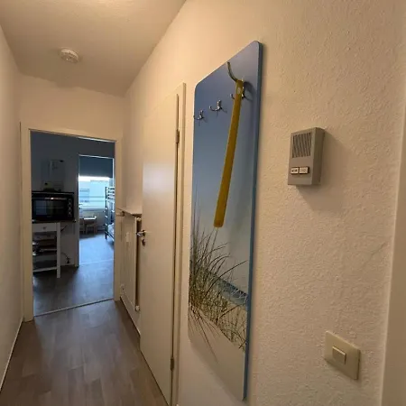 Vier Jahreszeiten, 3.36 Apartment *